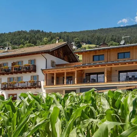 Schweiggerhof -agriturismo- Apartment Villandro