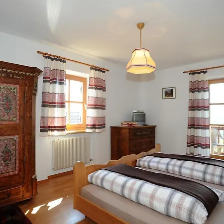 Schweiggerhof -agriturismo- Apartment Villandro